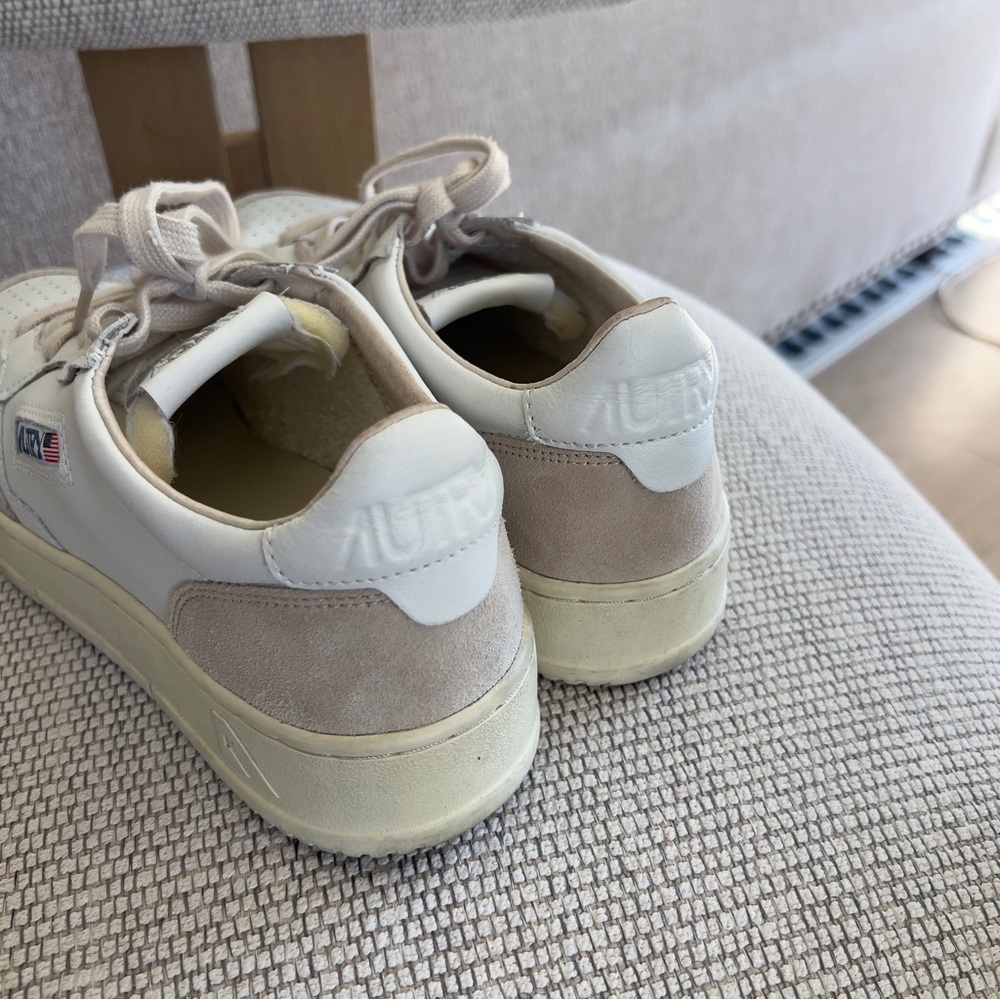 Autry Medalist Bicolor Mid Low Top Sneakers in Beige and White - Picture 5 of 7
